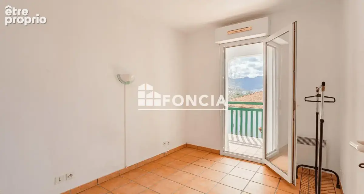 T2 à vendre à Hendaye dans résidence avec Piscine et vue dégagée sur l'Espagne - photo 7