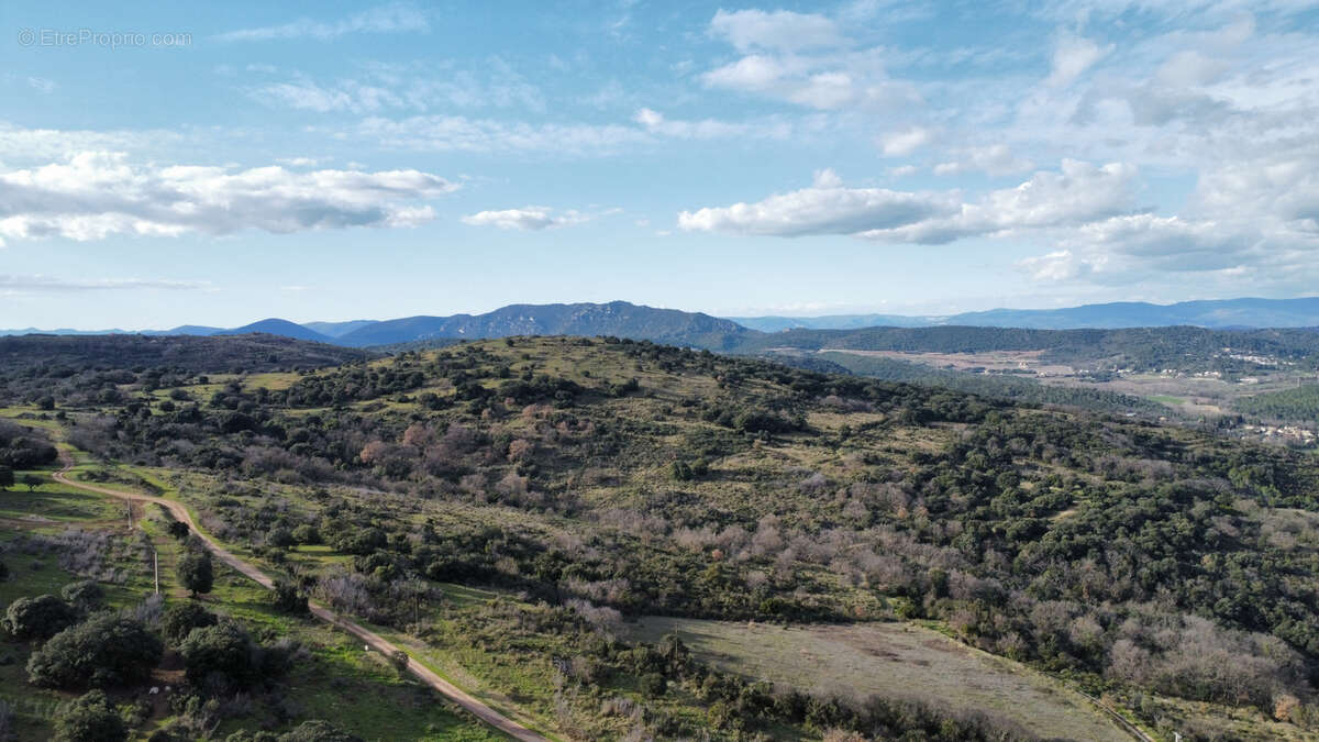 Terrain à CLERMONT-L&#039;HERAULT