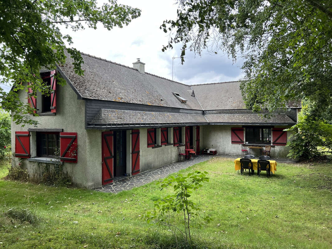 Maison à EREAC