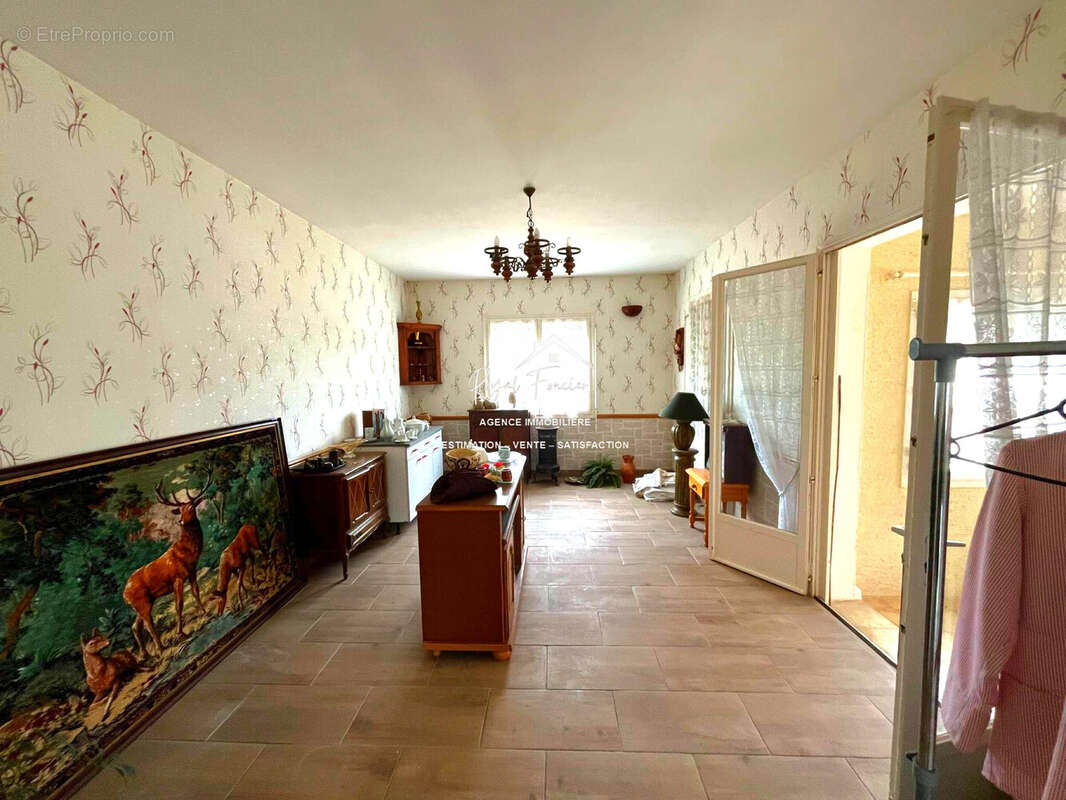 Séjour - Maison à CHATELLERAULT