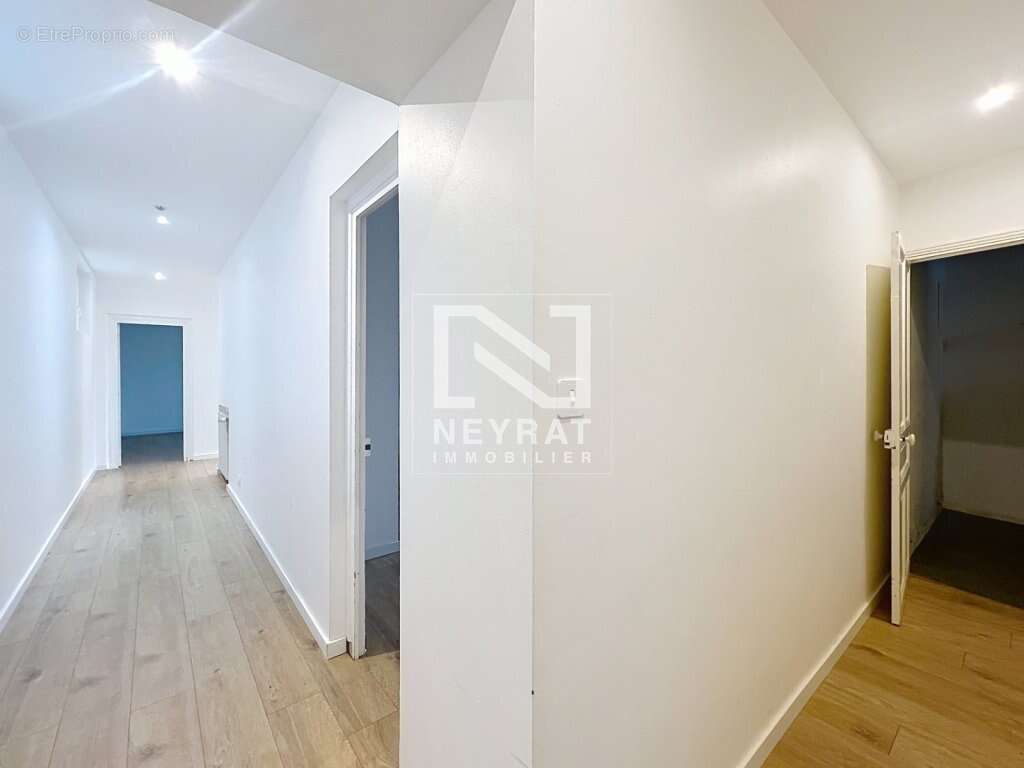 Maison à ETANG-SUR-ARROUX