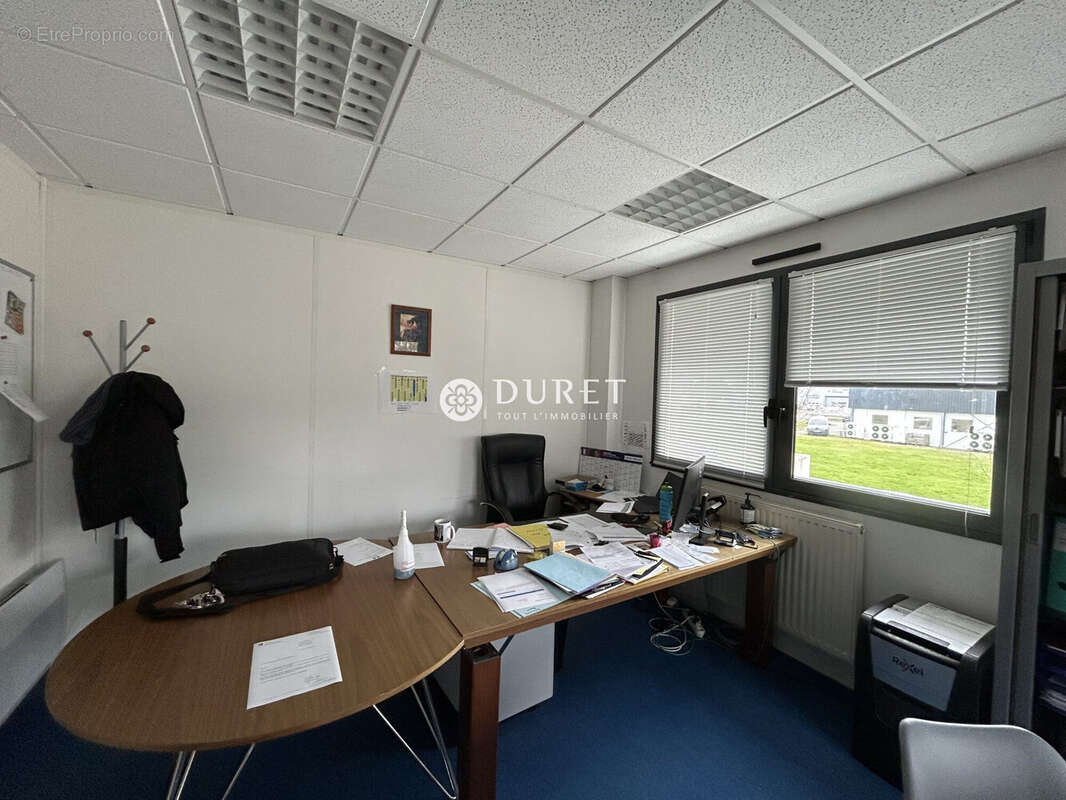 Commerce à MONTAIGU