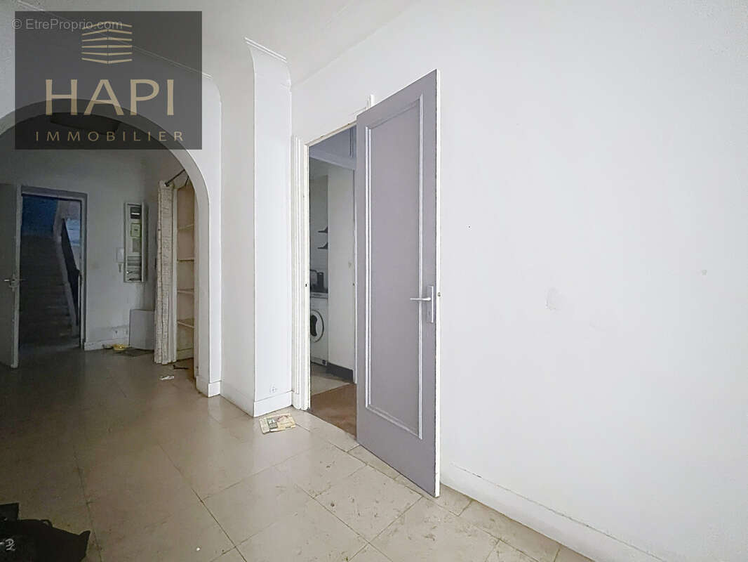 Appartement T2 58m2 plein centre ville - photo 10