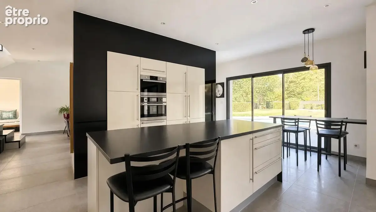 Villa d'architecte 4 chambres 180m2 avec piscine sur 1 692 m², quartier de la Bellerie - photo 6