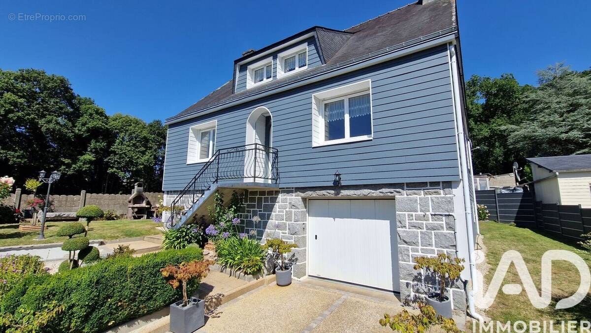 Photo 1 - Maison à PLOUGUENAST