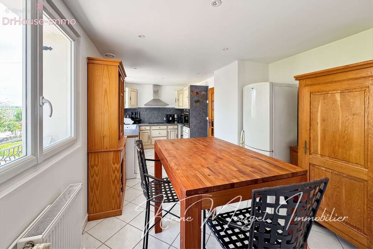 Maison à LUMIGNY-NESLES-ORMEAUX