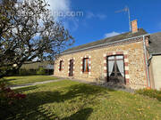 Maison à SAINT-AGIL