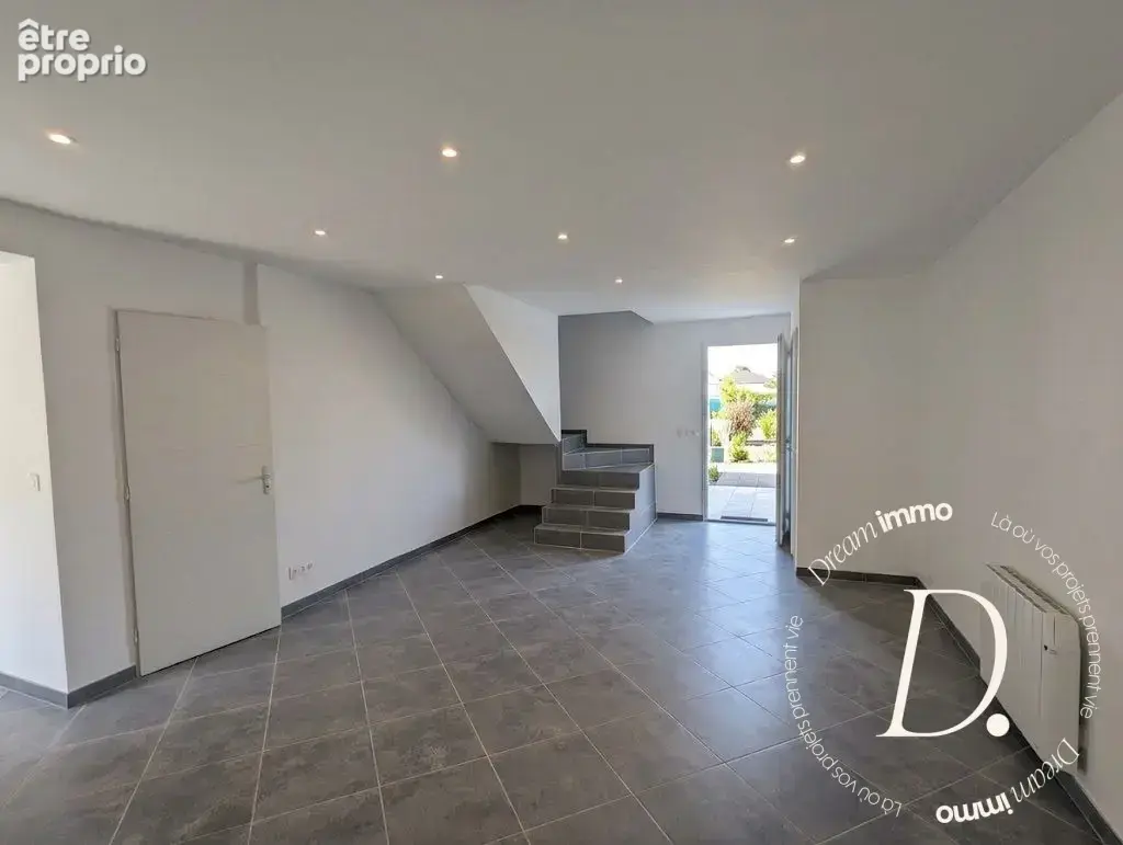 Maison 93 m² à Arles  - photo 2