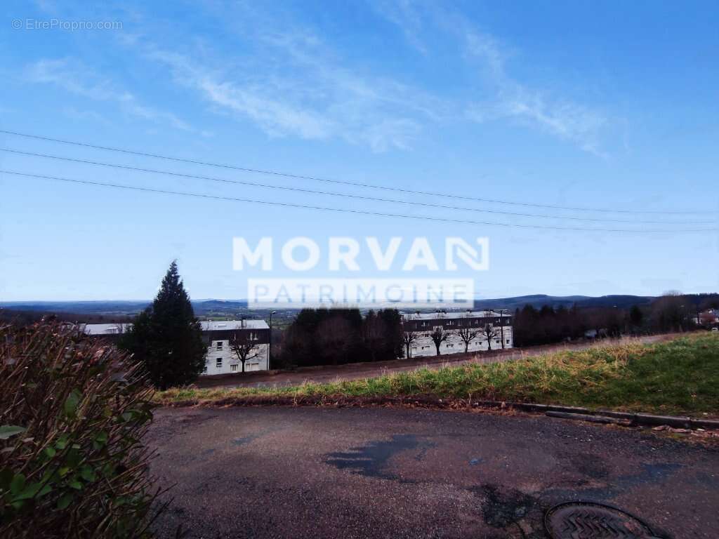 Maison à CHATEAU-CHINON(VILLE)