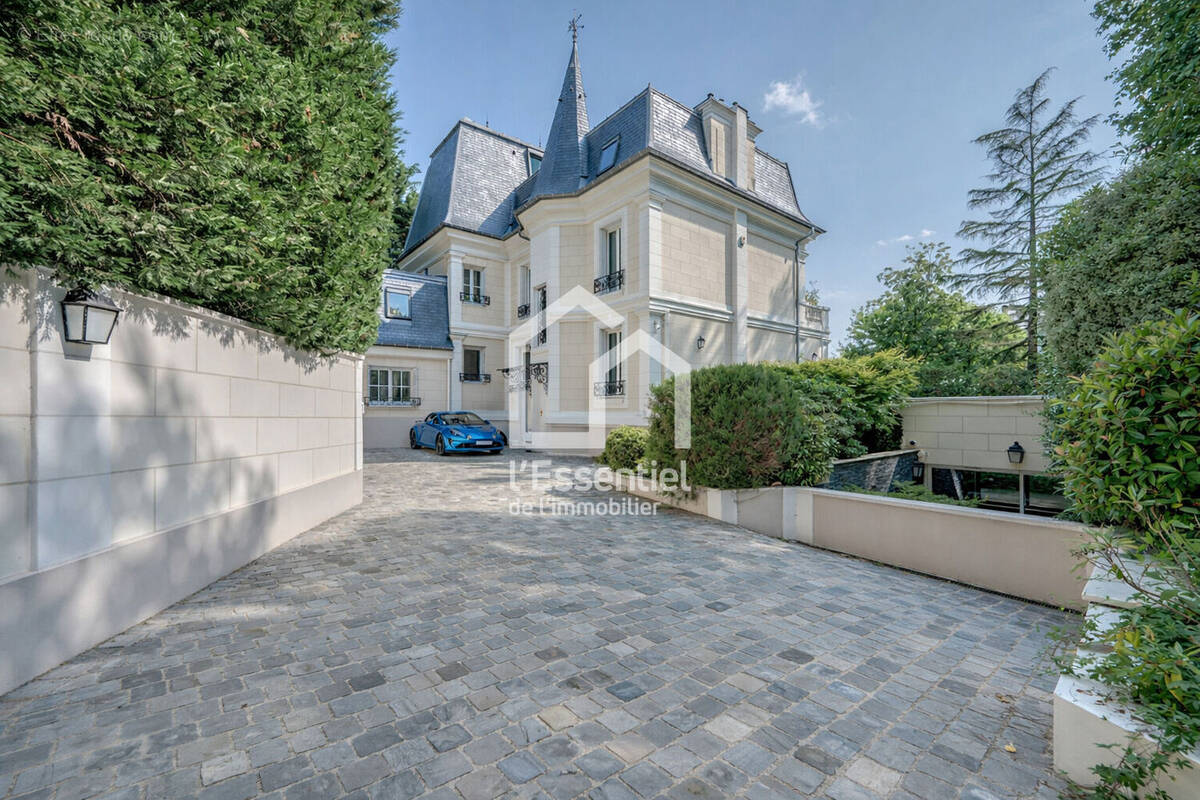 Maison à MAISONS-LAFFITTE