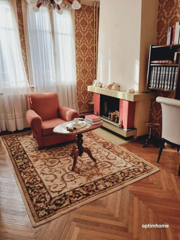 Maison à LAGUENNE