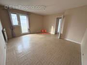 Appartement à MONTIGNY-LE-BRETONNEUX