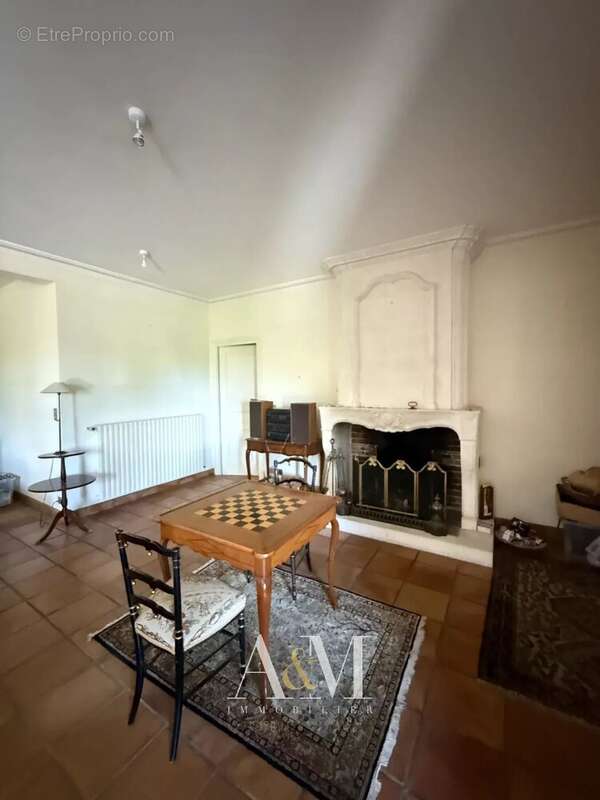 Villa T6 de 275 m² + sous-sol 180 m²/ 2548m² - photo 22