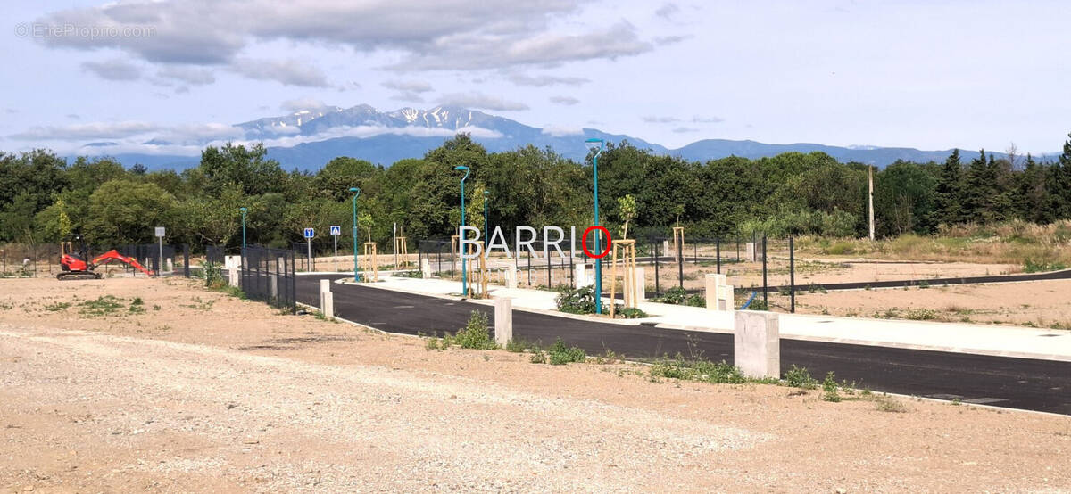 Terrain à VILLELONGUE-DELS-MONTS