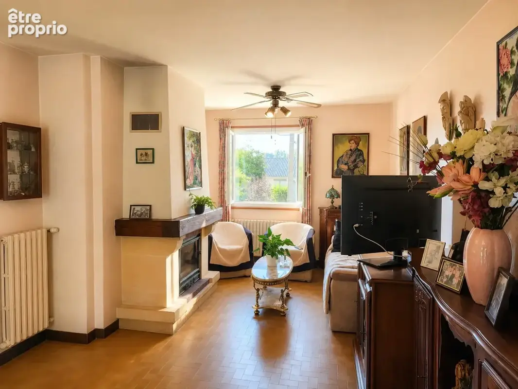 Maison familiale 5 chambres au calme, sans vis-à-vis, avec piscine et rivière en fond de jardin - photo 6