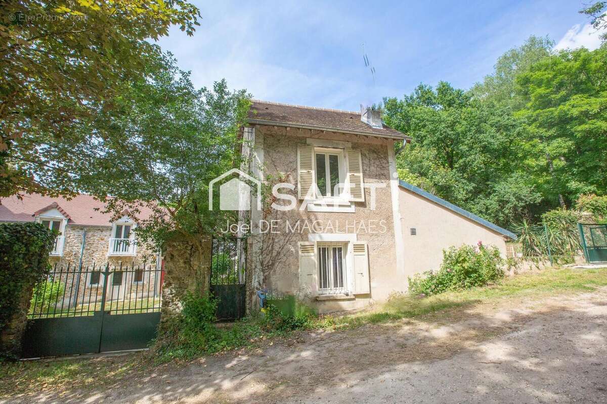 Photo 2 - Maison à DAMPIERRE-EN-YVELINES