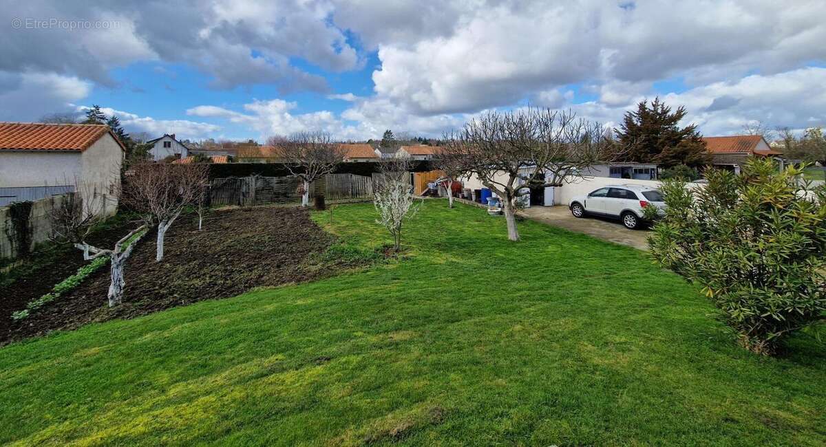 Photo 3 - Maison à NAINTRE
