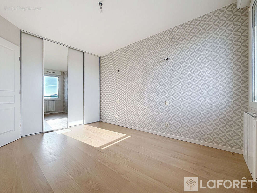 Appartement à LA CHAPELLE-D'ARMENTIERES