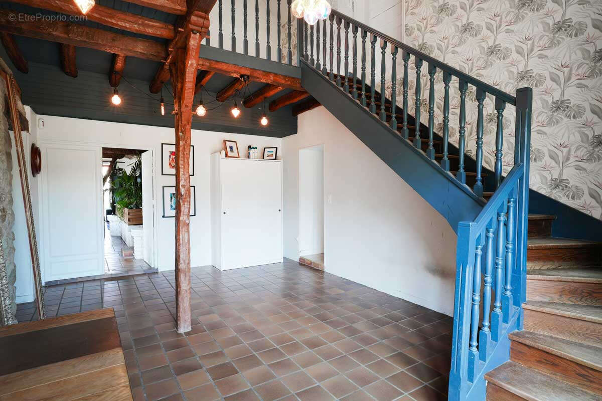 Maison à SAINT-MAURICE-MONTCOURONNE