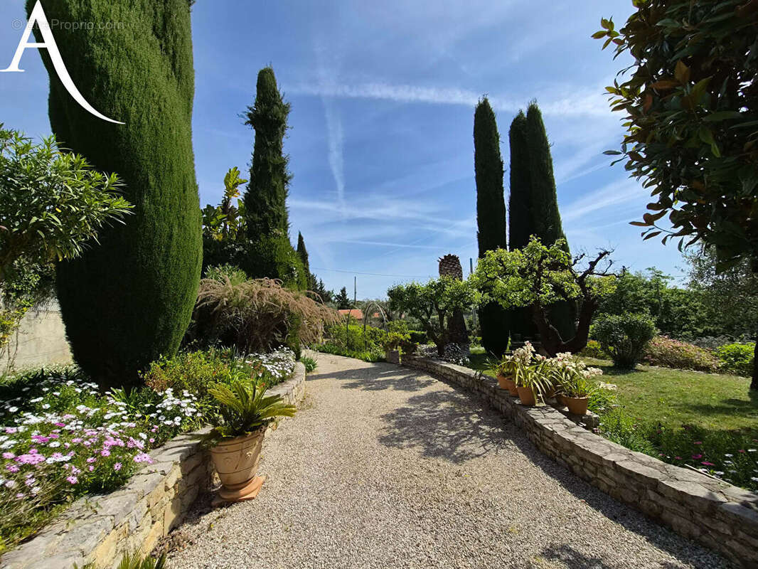 Maison à MOUGINS