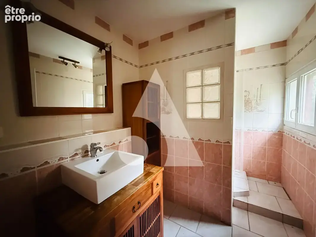 Maison Ormes 6 pièce(s) 160 m2 - photo 8