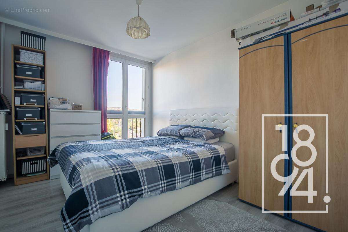 Appartement à MARSEILLE-13E