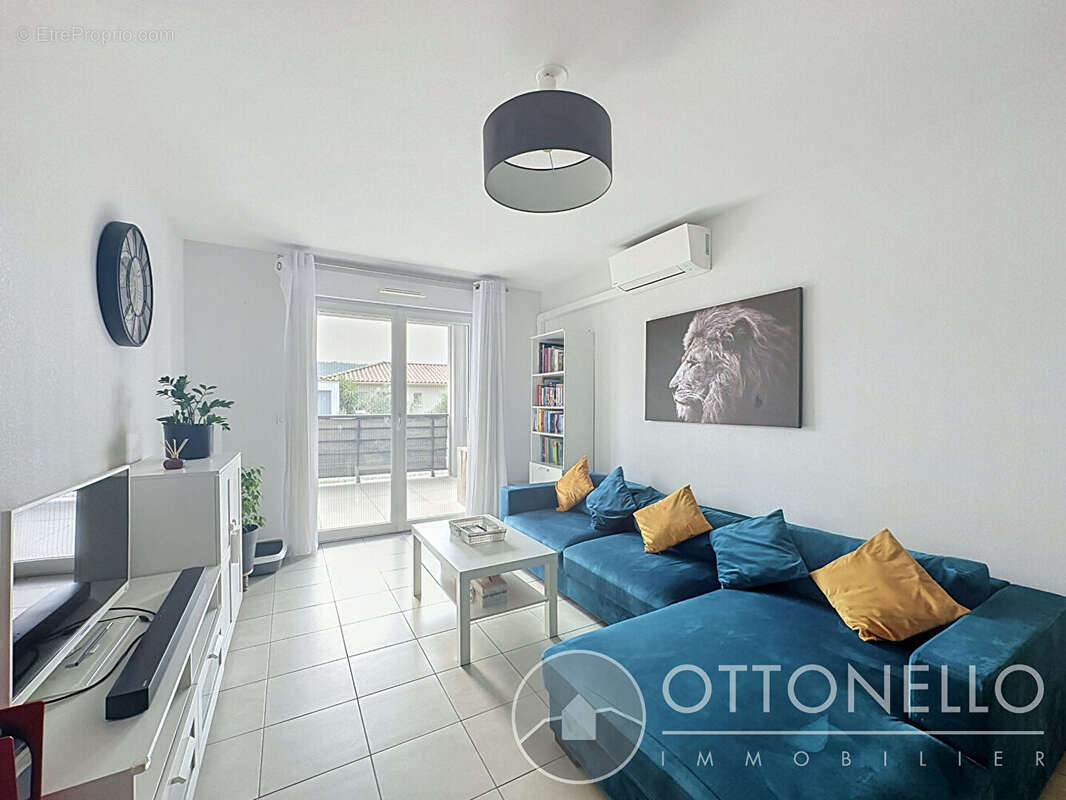 Appartement Roquebrune Sur Argens 3 pièce 56,70 m2 avec terrasse et parking en sous-sol - photo 3