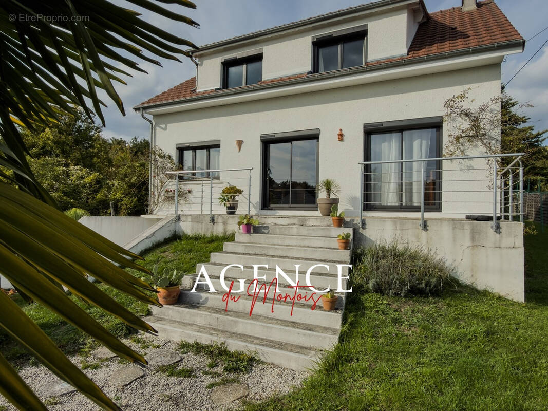 Maison à DONNEMARIE-DONTILLY