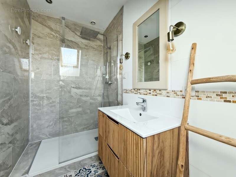 Bergerac LA MADELEINE Maison à vendre de caractère rénovée 70 m² pompe à chaleur 3 pièces BERGERAC (24) - photo 13