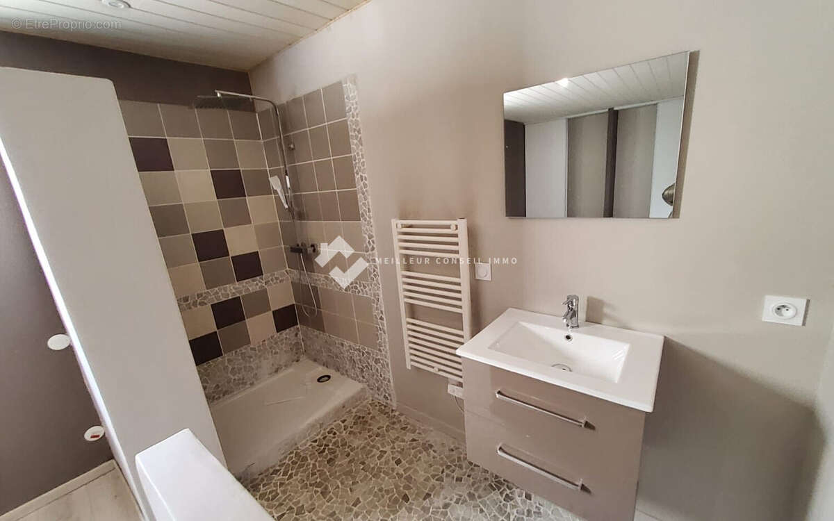 Appartement 414 m² à Gagnieres  - photo 9