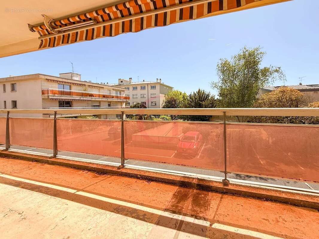 Appartement à BOURG-LA-REINE