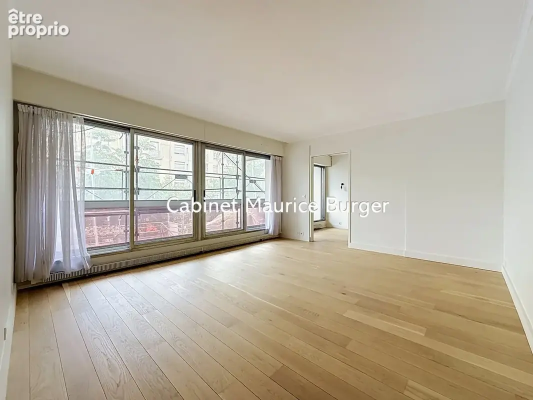 Appartement 2 pièces avec balcon   Entièrement rénové - photo 2