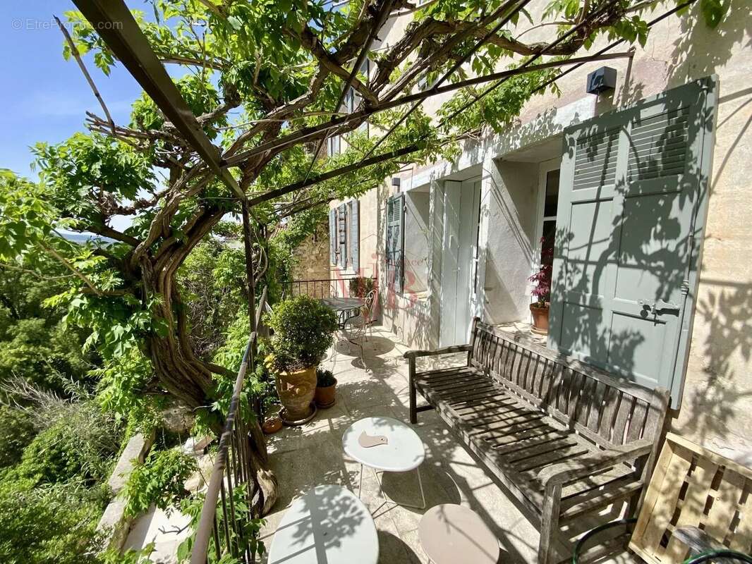 Maison à CADENET