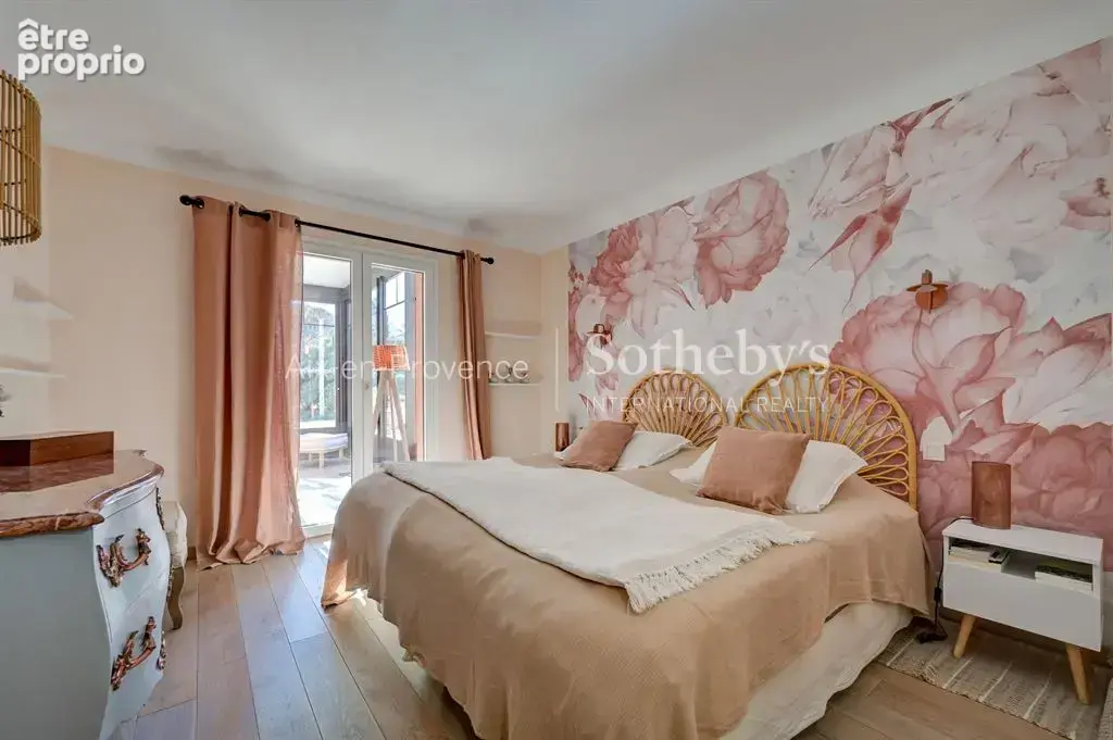 Maison familiale de 195 m² sur 6 256 m² de terrain - à proximité d'Aix-en-Provence - photo 9