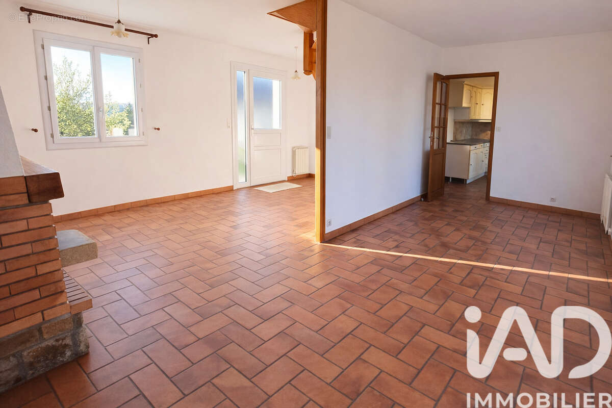 Photo 5 - Maison à ARNIERES-SUR-ITON