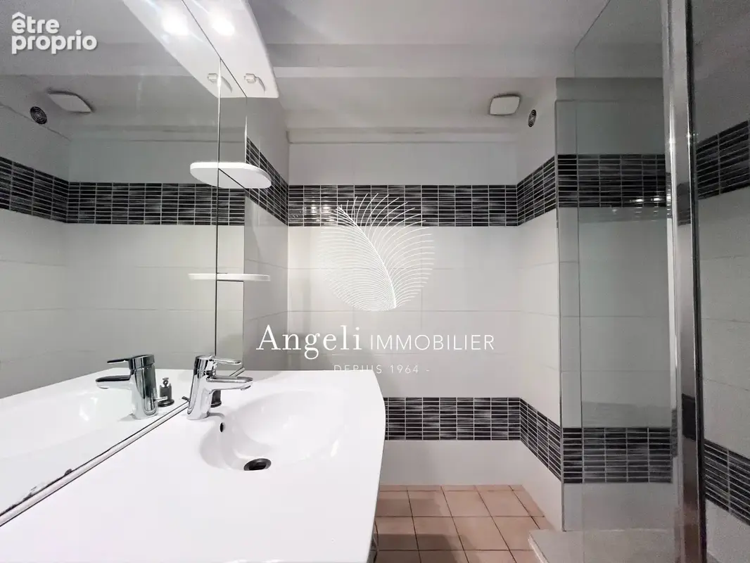 Appartement 75 m² à Frejus  - photo 12