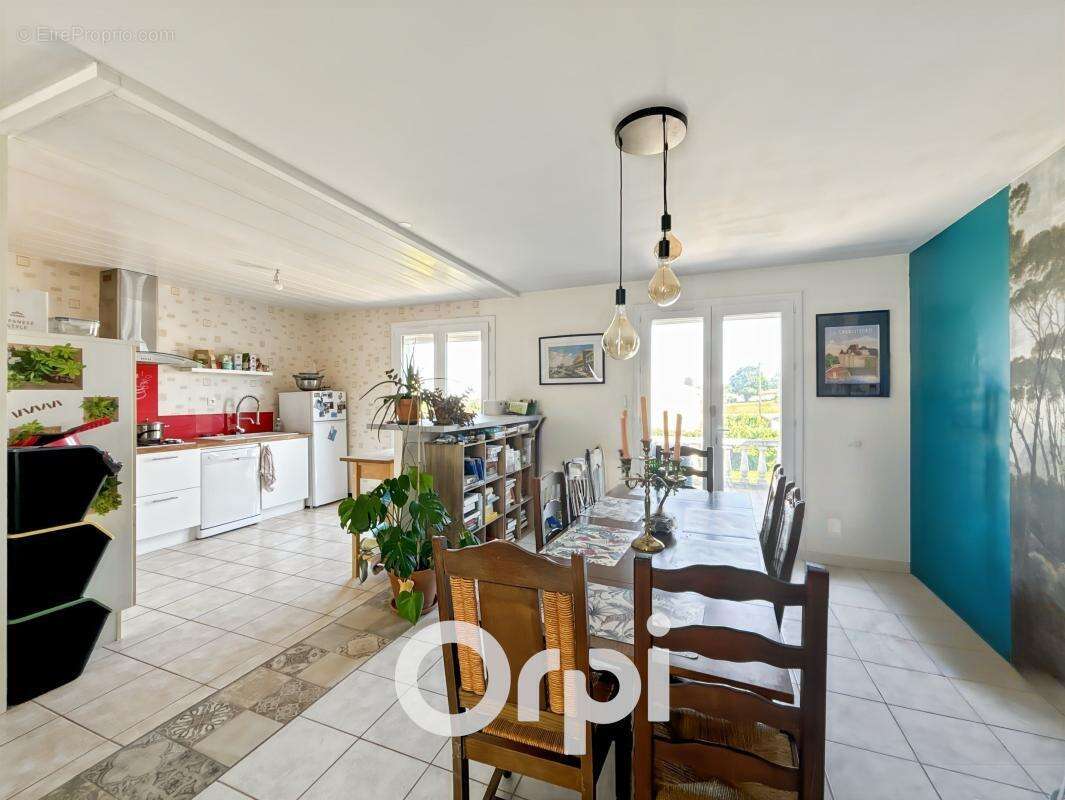 Maison familiale de 94 m² à Chantonnay - photo 6