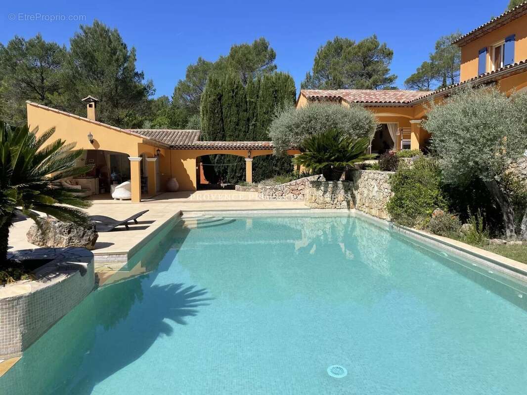 Maison à LORGUES