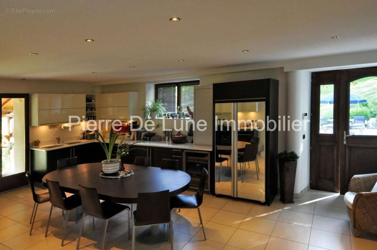 Havre de paix - 345m² - 7.500m² de parcelle - photo 8