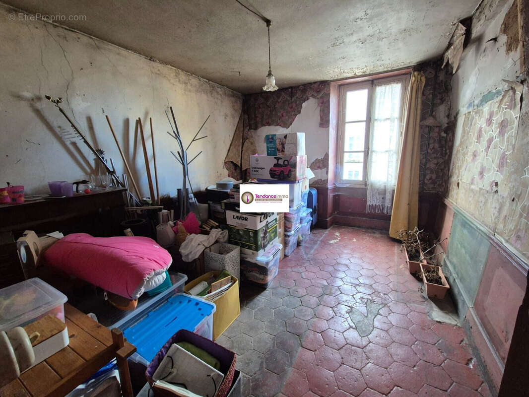 Maison à COURTOMER