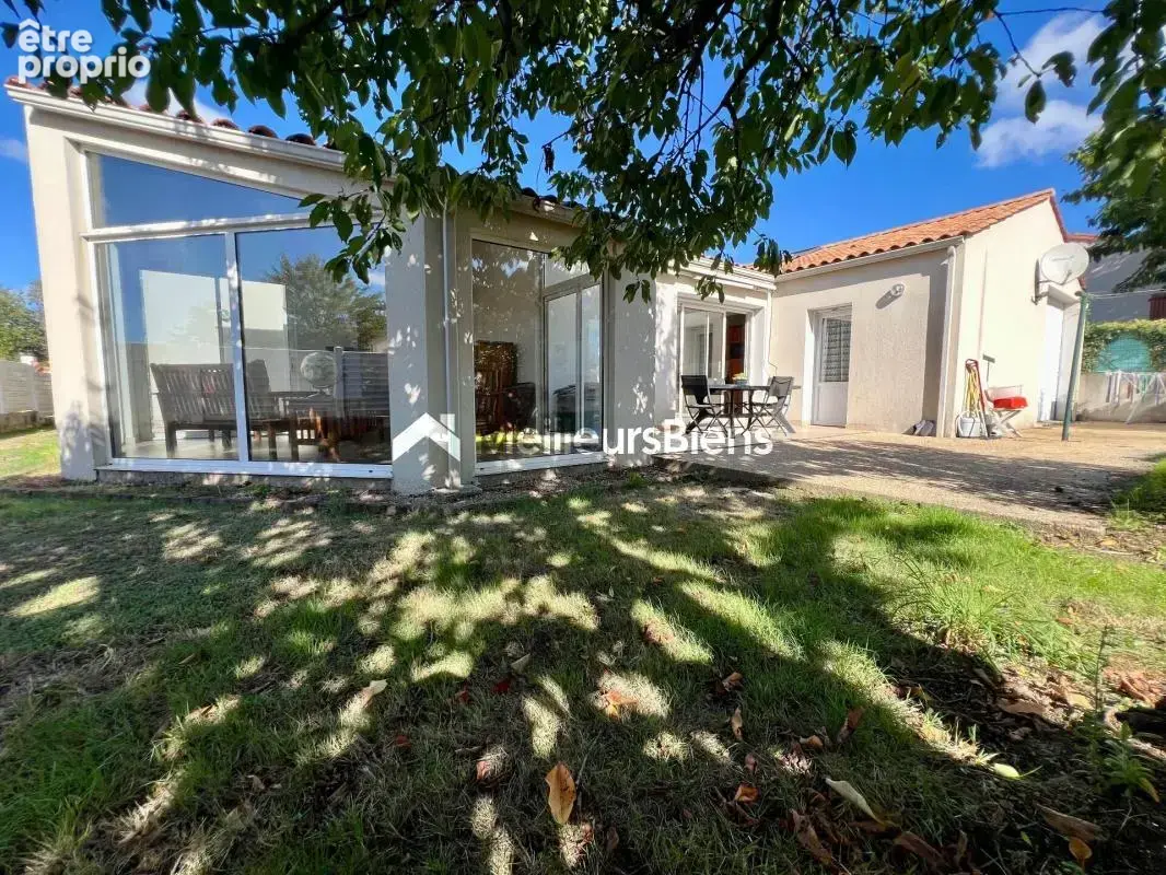 Maison plain-pied 5 pièces 111 m² — La Roche-sur-Yon — impasse au calme, terrain 540 m² piscinable, garage 43 m² - photo 6