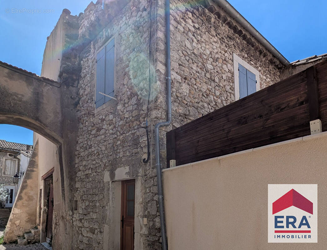 Maison à DONZERE