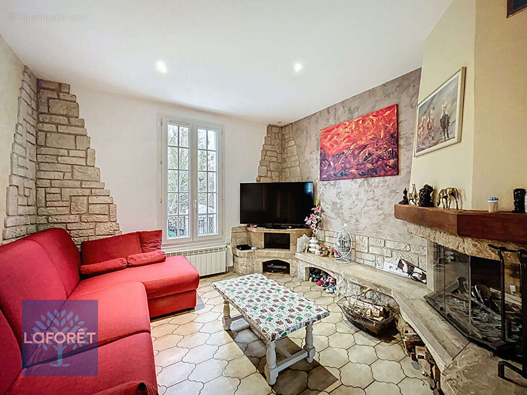 Maison à CORBEIL-ESSONNES