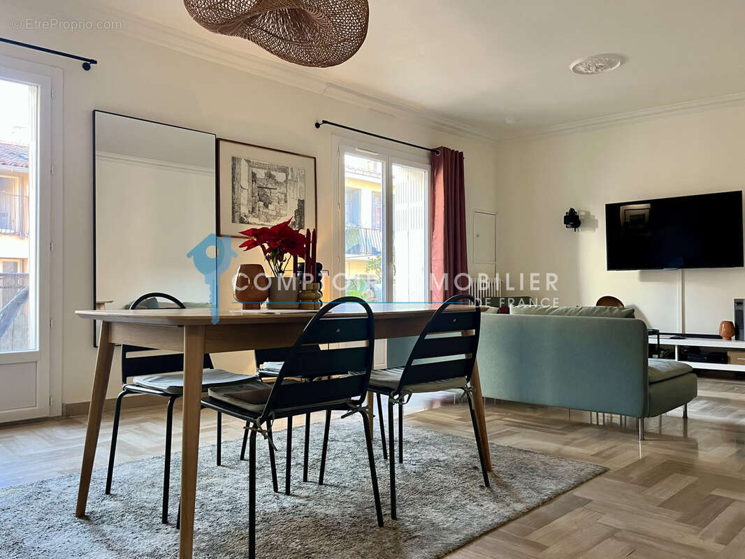 Grand T3 103m2, coeur de ville de Sete balcons et vue port - photo 2
