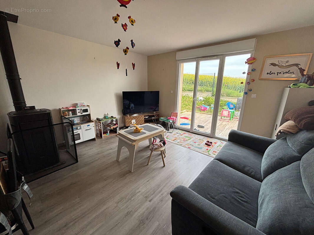 Maison à SAINTE-GENEVIEVE