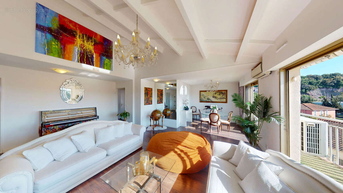 Appartement à SAINT-RAPHAEL