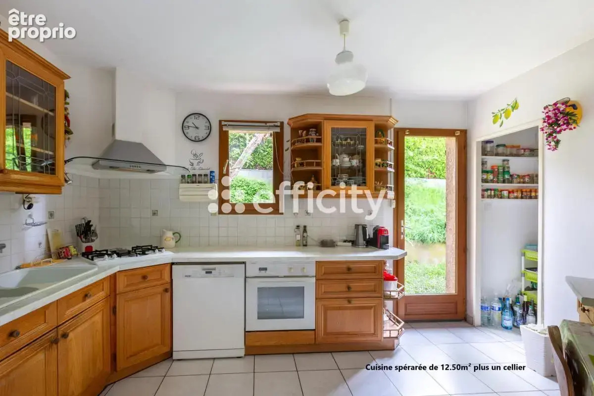Maison 6 pièces 120 m² à vendre à Montanay (69250) - photo 7