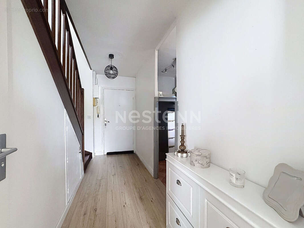 Appartement à LAMORLAYE