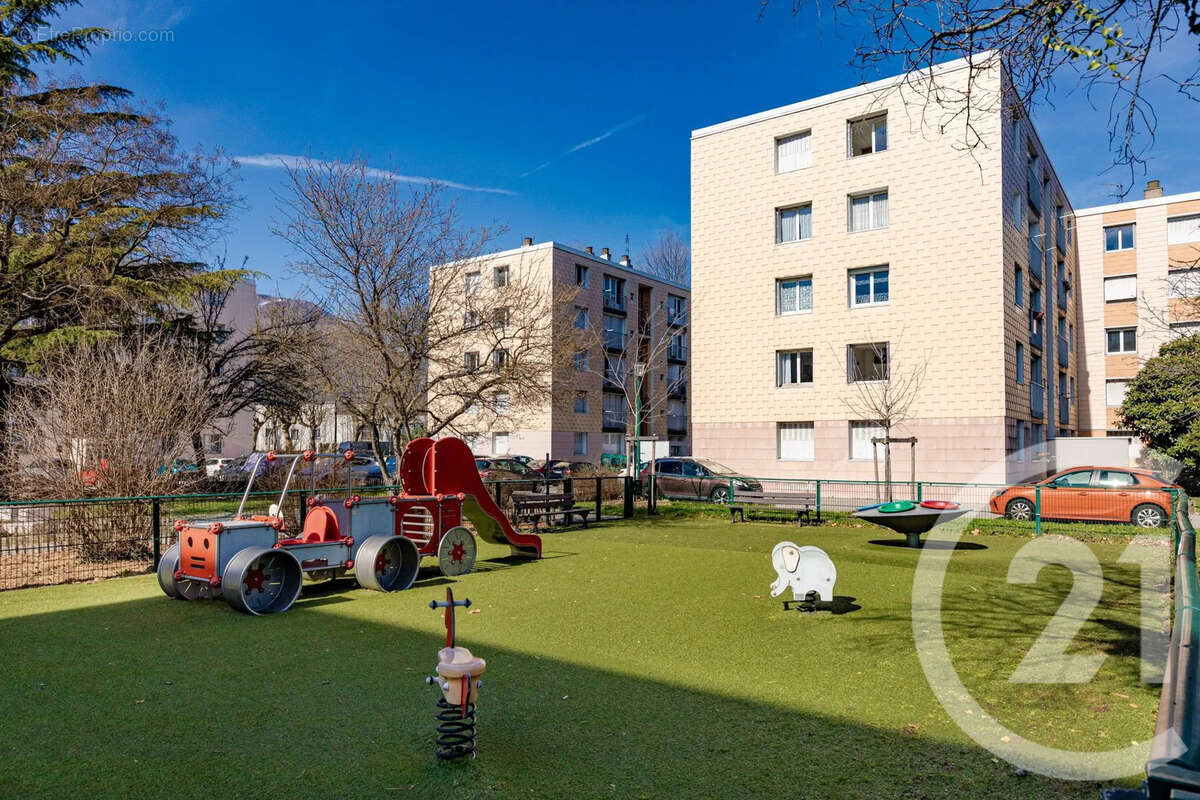 Appartement à SEYSSINET-PARISET