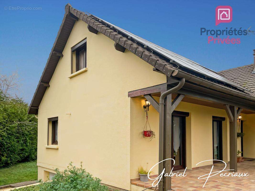 Maison de 7 pièce(s) 156 m2 - photo 2